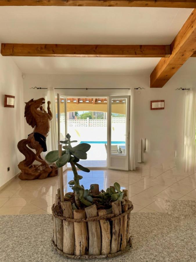 Villa Piscine Privee Марсилия Екстериор снимка